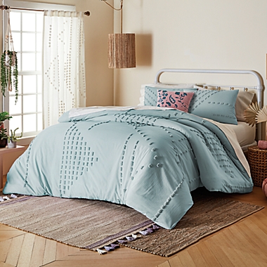 Wild Sage&trade; Michaela Tufted Triangles 3-Piece King Comforter Set in Ether. View a larger version of this product image.