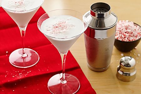 4 Cocktail Recipes to Get You in the Christmas Spirit