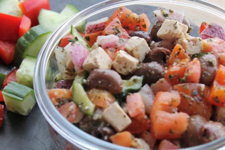 How to Set Up a Lunch-Making Station