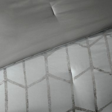 Intelligent Design Raina 5-Piece King/California King Comforter Set in Grey/Silver. View a larger version of this product image.