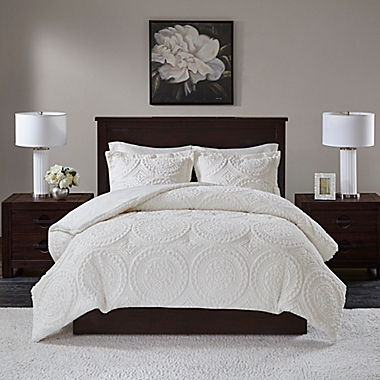 Madison Park Arya Medallion 3-Piece Full/Queen Ultra Plush Comforter Set in Ivory. View a larger version of this product image.