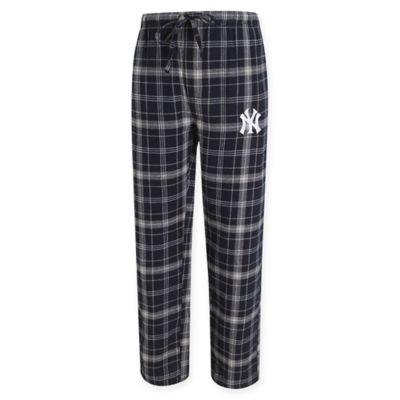 MLB New York Yankees Men&#39;s Flannel Plaid Pajama Pant with Left Leg Team Logo