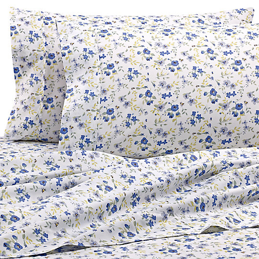 Alternate image 1 for Home Collection Blossoms Sheet Set