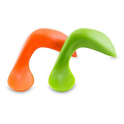 Kizingo 2-Pack Right-Handed Toddler Spoons in Pea/Carrots