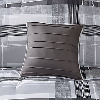 Intelligent Design Rudy Plaid 4-Piece Twin/Twin XL Comforter Set in Black. View a larger version of this product image.