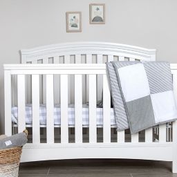 Burt's Bees Baby® Butterfly Garden Organic Cotton Fitted Crib Sheet in Blossom