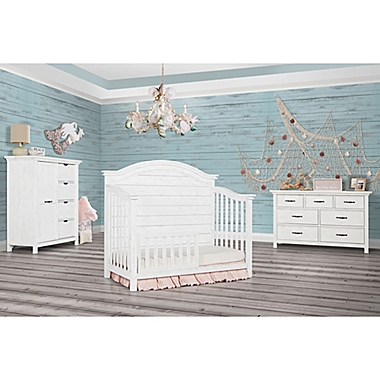 evolur&trade; Belmar 5-In-1 Convertible Curved Top Crib in Weathered White. View a larger version of this product image.