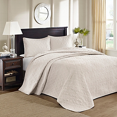 Madison Park Quebec 3-Piece Reversible King Bedspread Set in Ivory. View a larger version of this product image.