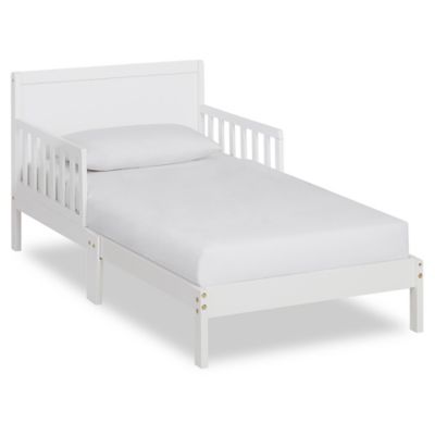 Dream On Me Brookside Toddler Bed in White