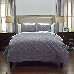 Rizzy Home Collin King Quilt in Grey