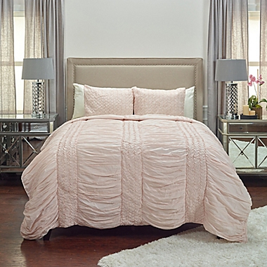 Rizzy Home Carly Twin XL Quilt in Pink. View a larger version of this product image.