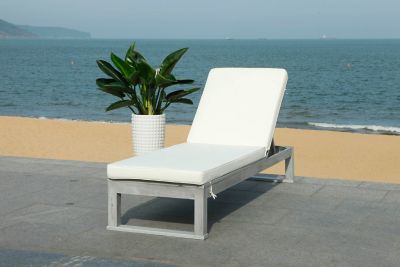Safavieh Solano Outdoor Chaise Lounge in Grey/White
