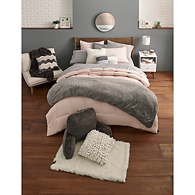 UGG&reg; Devon 3-Piece Full/Queen Reversible Comforter Set in Charcoal. View a larger version of this product image.