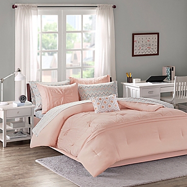 Intelligent Design Toren Queen Comforter Set in Pink. View a larger version of this product image.