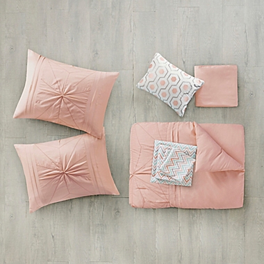 Intelligent Design Toren Queen Comforter Set in Pink. View a larger version of this product image.