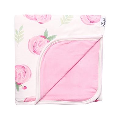 Copper Pearl&trade; Grace 3-Layer Reversible Quilt in Pink Flower. View a larger version of this product image.