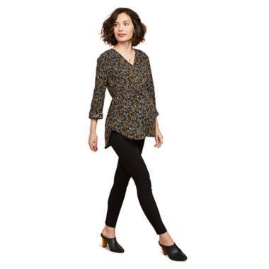 Motherhood Maternity&reg; Small Maia Skinny Ankle Maternity Pant in White. View a larger version of this product image.