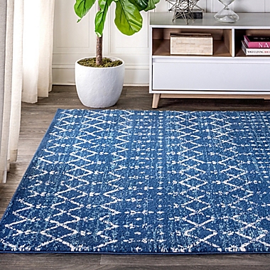 JONATHAN Y Moroccan Hype Boho Diamond Rug. View a larger version of this product image.