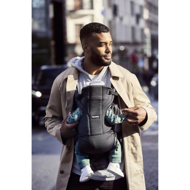 BABYBJ&Ouml;RN&reg; 3D Mesh Baby Carrier Free in Anthracite. View a larger version of this product image.