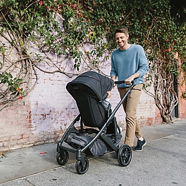 UPPAbaby&reg; CRUZ&reg; Stroller V2 in Jake. View a larger version of this product image.