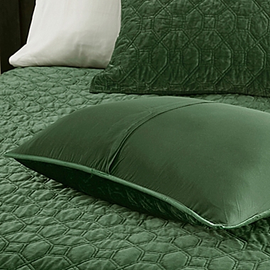 Madison Park Harper 3-Piece Faux Velvet Reversible Full/Queen Coverlet Set in Green. View a larger version of this product image.