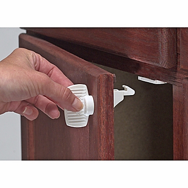 Kidco Magnet Lock with Key (Set of 4). View a larger version of this product image.