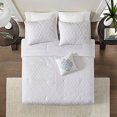 Madison Park Quebec 5-Piece Queen Comforter Set in White. View a larger version of this product image.
