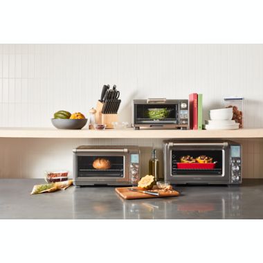 Breville&reg; Smart Oven&reg; Air Fryer Pro. View a larger version of this product image.