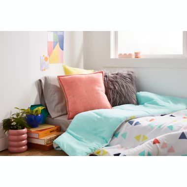 Simply Essential&trade; Triangle Print 3-Piece Full/Queen Comforter Set. View a larger version of this product image.