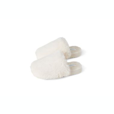 Nestwell&trade; Women's Medium Fur Fleece Memory Foam Slippers in Coconut Milk. View a larger version of this product image.