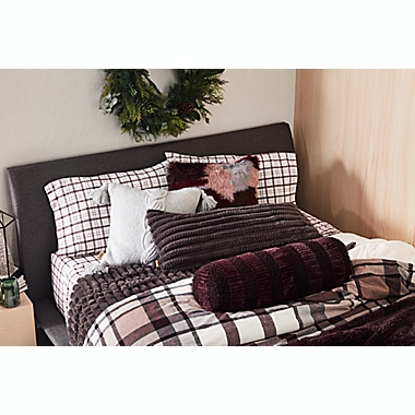 UGG&reg; Damien 3-Piece Reversible Full/Queen Comforter Set in Lodge. View a larger version of this product image.
