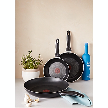 T-fal&reg; Pure Cook Nonstick Aluminum 3-Piece Fry Pan Set in Black. View a larger version of this product image.