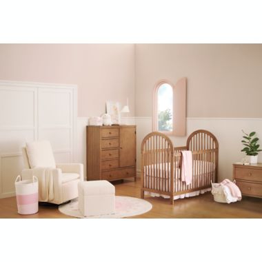 ever &amp; ever&trade; Kids 5' Tufted Round Area Rug in Rosewater Pink. View a larger version of this product image.