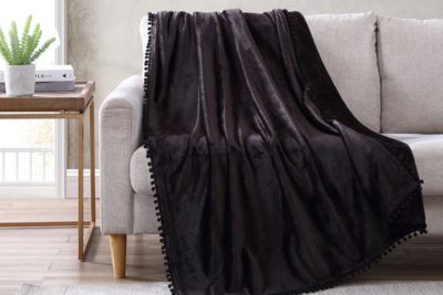 The Nesting Company Walnut Flannel Pompom 50" x 70" Throw Black