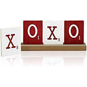 Farmlyn Creek Wooden XOXO Letters with Stand, Valentine&#39;s Tabletop Decor (5 Pieces)
