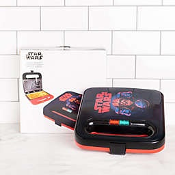 Uncanny Brands Star Wars Waffle Maker - Darth Vader & Stormtrooper Waffles - Dark Side Kitchen Appliance
