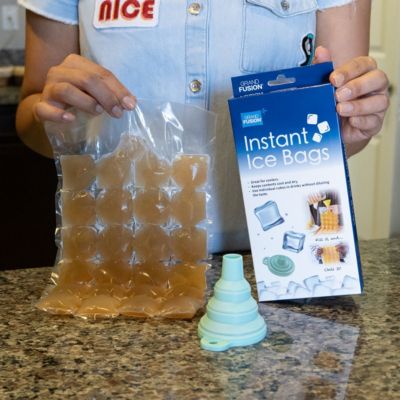 Grand Fusion Ice Cubes Cooler Packs Keep Drinks Food Cold With Funnel 30 Packs (720 Cubes)