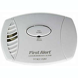First Alert (#FAT103973) Plug-in Carbon Monoxide Alarm with Battery Backup