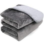 Infinity Merch Waterproof Sherpa Fleece Dog Blanket in 30&#39;&#39;x40&#39;&#39; Grey