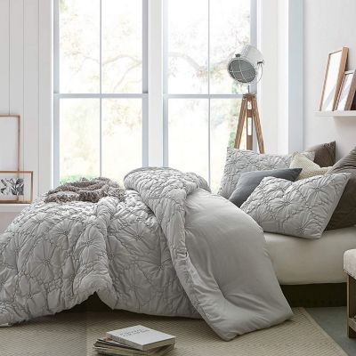 Byourbed Farmhouse Morning Textured Oversized Comforter - Queen - Glacier Gray