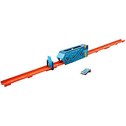 Hot Wheels Track Builder Unlimited Slide & Launch Pack with 1 64 Scale Vehicle