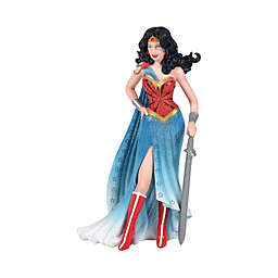 Enesco DC Comics Couture De Force Wonder Woman Figurine