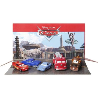 Disney Pixar Cars Vehicle 5-Pack Collection, Set of 4 Character Cars & 1 Red Fire Truck