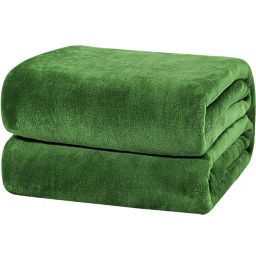PiccoCasa Fleece Blanket King Size - 350 GSM Soft Warm All Season Flannel Blanket for Couch Sofa Bed Traveling - Fuzzy Lightweight Microfiber Plush Breathable Blankets, 90 x 108 Inches, Green