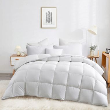 Unikome Premium Breathable Soft Cotton 800 Fill Power Heavyweight European 90% White Down Comforter Made in Germany, Twin. View a larger version of this product image.