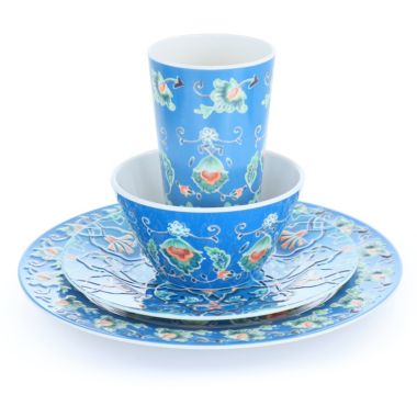 Laurie Gates Tallulah 16 Piece Round Melamine Dinnerware Set in Blue. View a larger version of this product image.