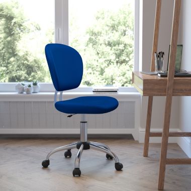 Flash Furniture Beverly Mid-Back Blue Mesh Padded Swivel Task Office Chair with Chrome Base. View a larger version of this product image.