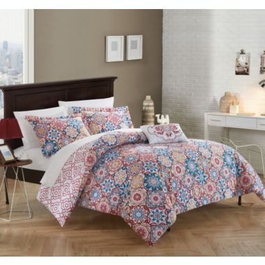 Chic Home Bristol 4 Pieces Duvet Cover Set Cotton Zipper Closure Pillow Shams - Queen 90" x 90" - Pink. View a larger version of this product image.