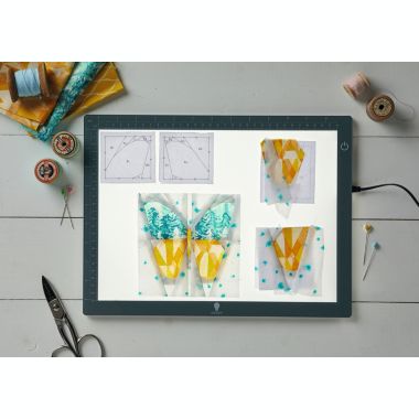 Daylight Wafer 1 Lightbox - U35040 - LED - Dimmable with Memory Function. View a larger version of this product image.