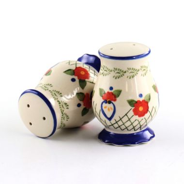 3.5 inch 2 Piece Stoneware Salt and Pepper Shaker Set. View a larger version of this product image.